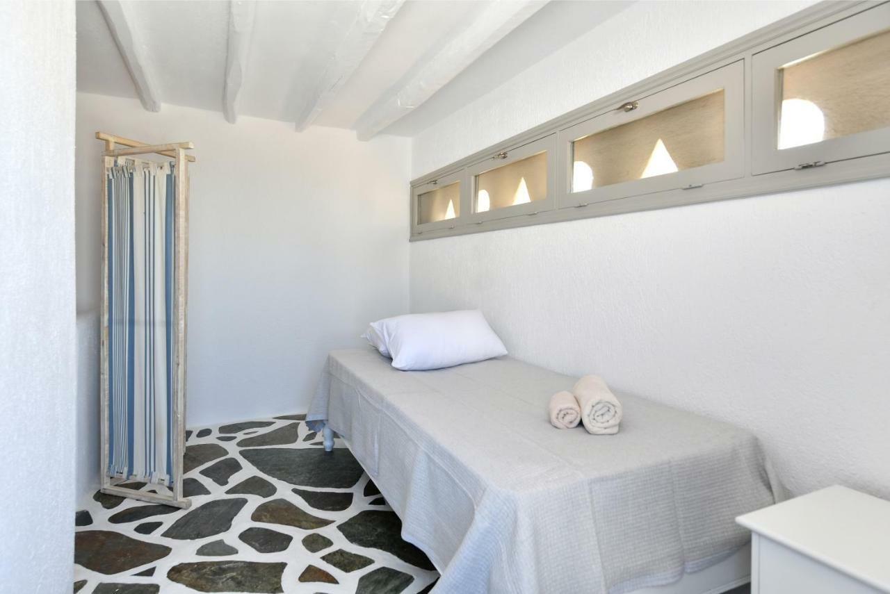 Santa Flora 3 Bedroom House A ParikiaaS Edge Парос Екстериор снимка